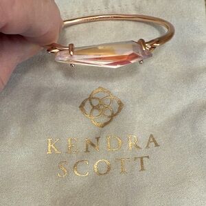 Kendra Scott rose Gold Bracelet with iridescent Pink Stone